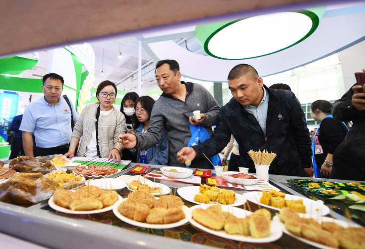 学校食堂使用预制菜;学校食堂使用预制菜违规么