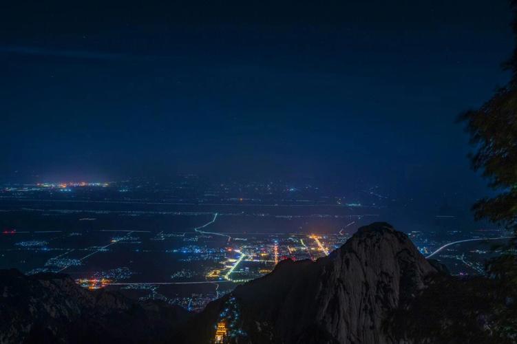 新澳门今晚开奖结果开奖号码查询和夜爬华山看到火箭与夜爬华山看到火箭的感受